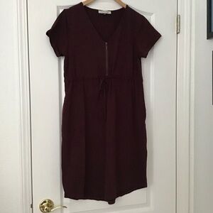 (Like New) Angel Maternity Zip Maternity/Nursing Dress